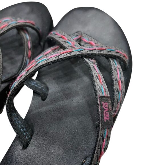 Teva Women’s Black Pink Stitched Olowahu Strappy Flip Flops 7 - Picture 2 of 6